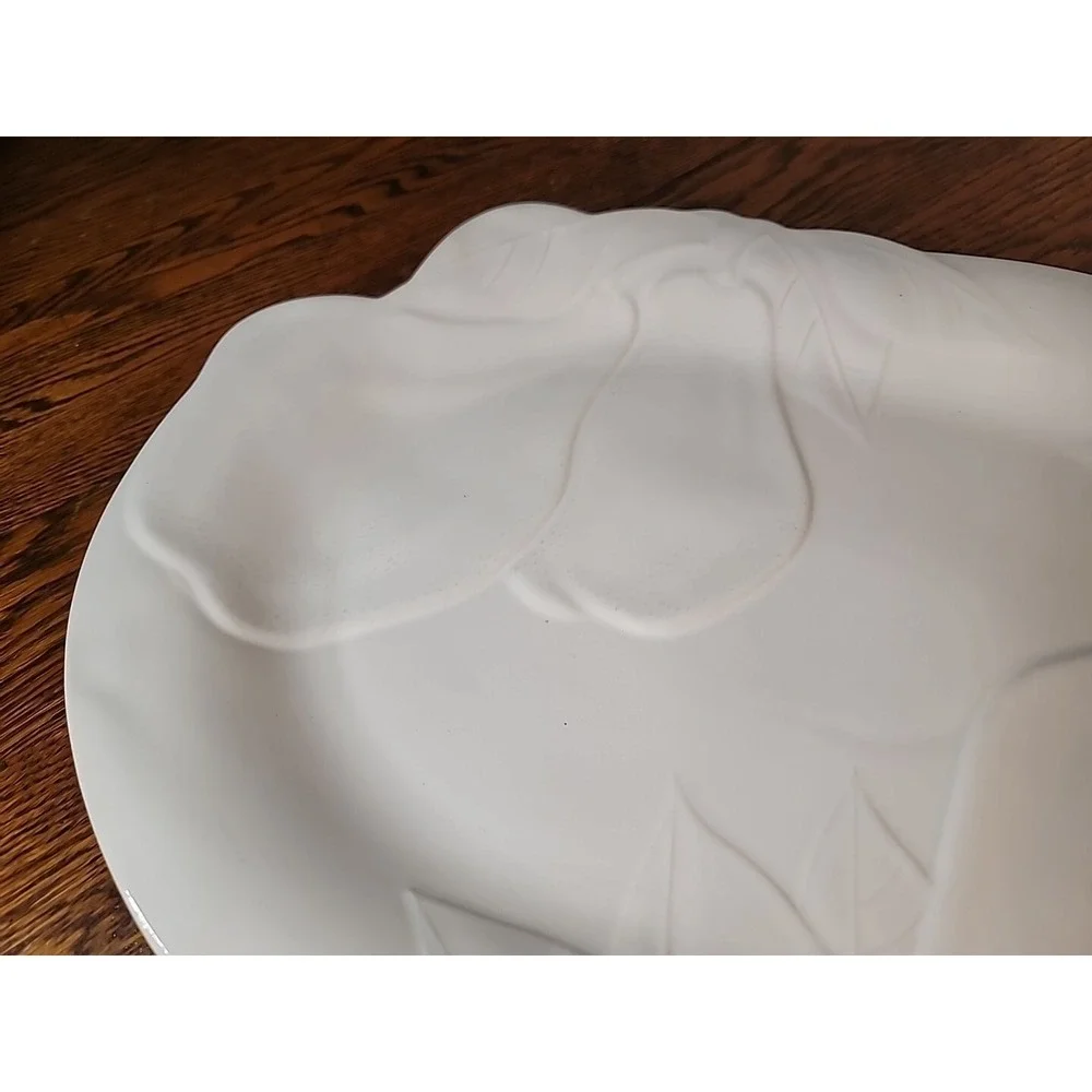 Vintage Studio Nova Original White Fruit Pear Platter 17.5
